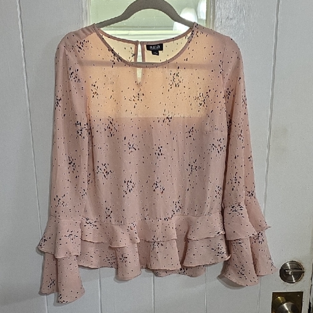 A.N.A.- A New Approach Womens Blouse Ruffly Sleeves/Hem Peachy Beige Sz S *READ*